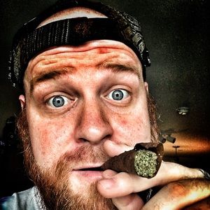 Meet your Posher, Adam